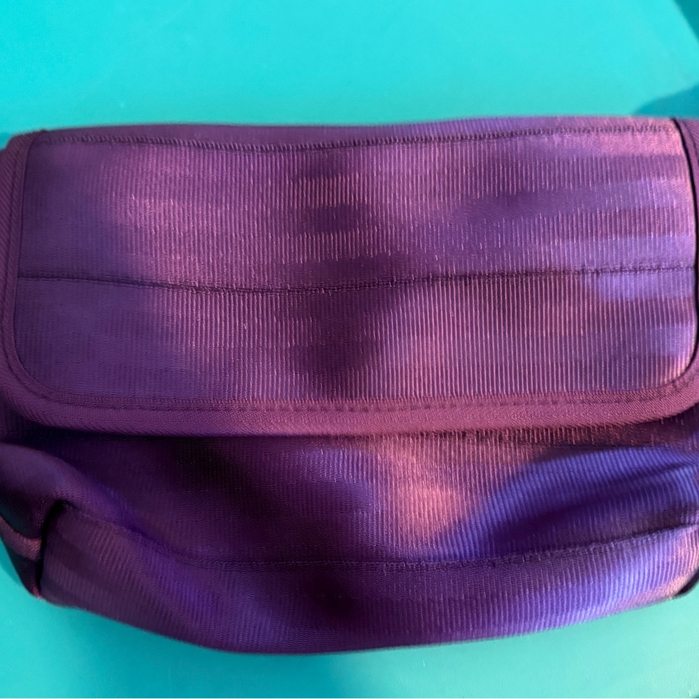 Harveys Purple Clutch